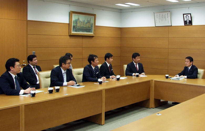 日清医療食品と厨房 設備機器メーカー5社による座談会 日清医療食品株式会社